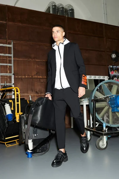 Look 12
